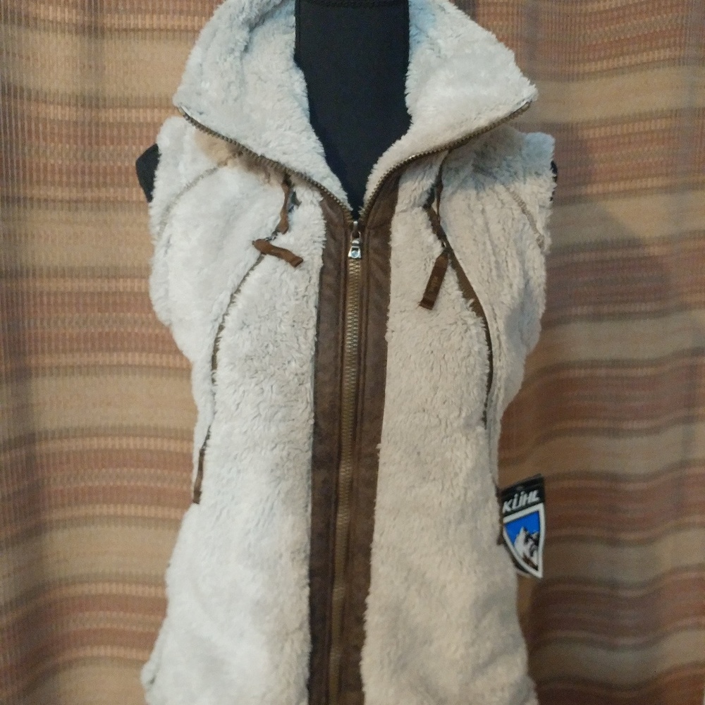 KUHL Flight Vest